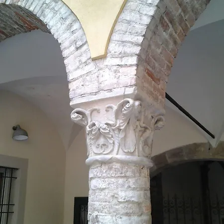 Apartman Casa Mario Lupo - And *